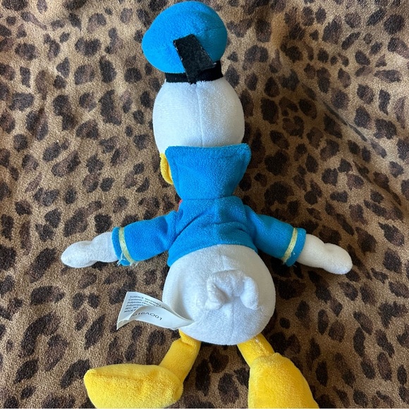 11โ Disney Donald Duck Plush - Adorable, Soft โจ๐ฆ - Picture 4 of 7